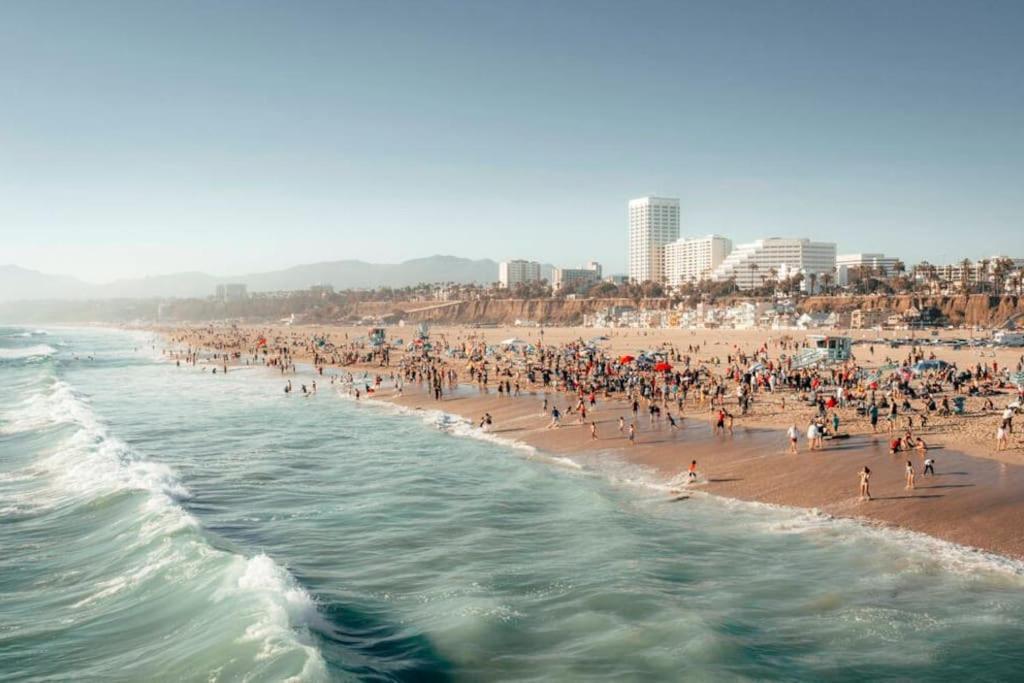 9 Advantages Center Santa Manica Los Angeles Exterior foto